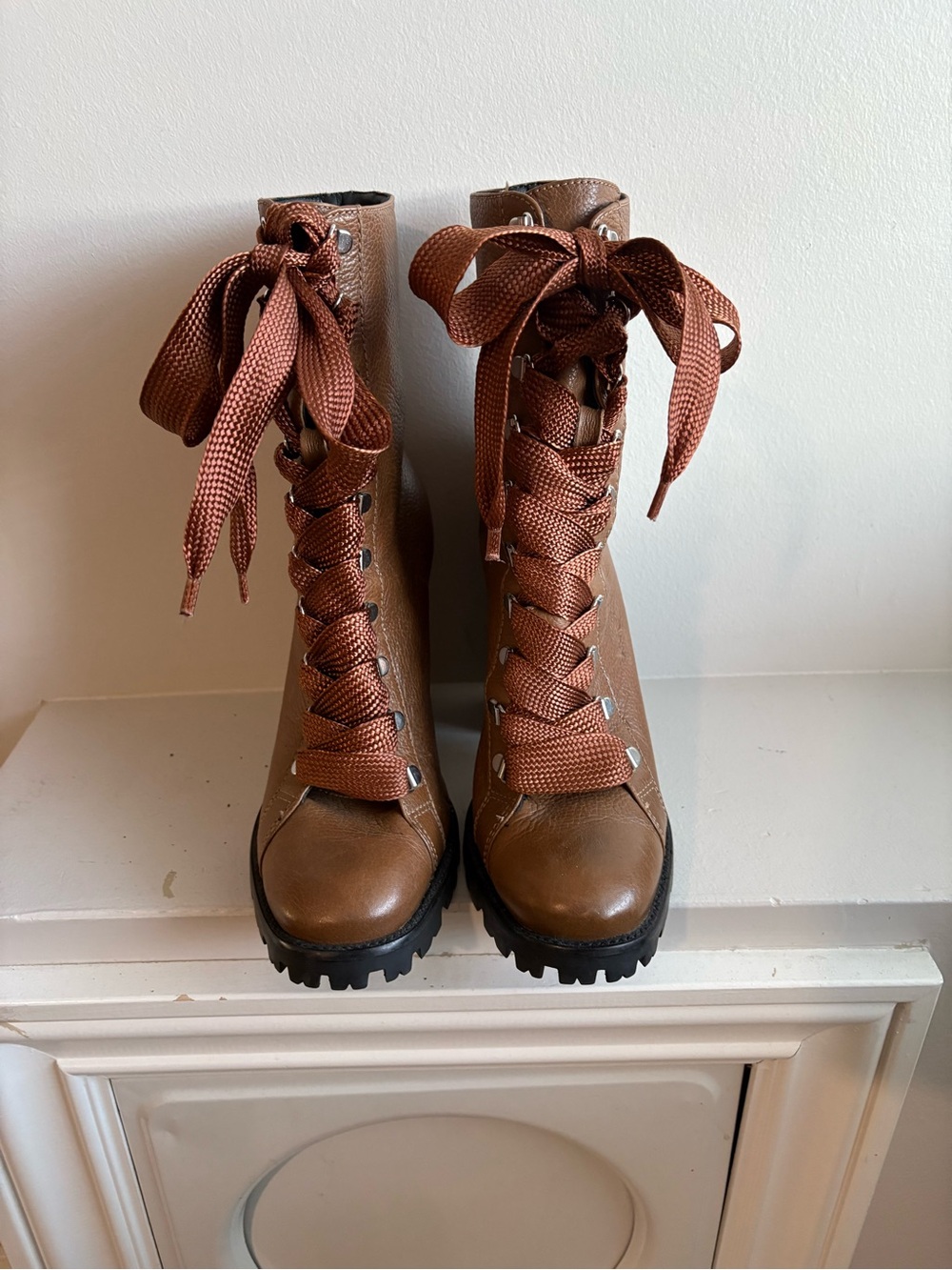 Schutz Women's Brown Lace-Up Combat Boots - Stylish All-Weather Footwear